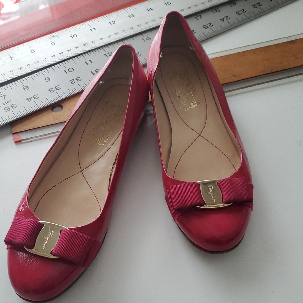 Salvatore Ferragamo Women's Pink Bow Flats